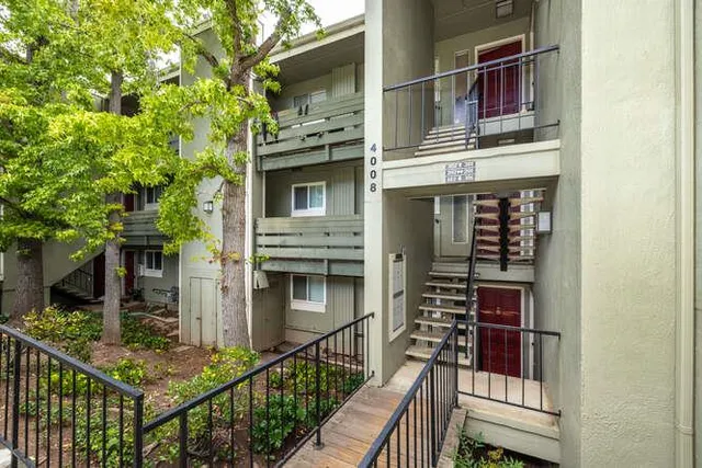 $649,000 | 4008 Farm Hill Boulevard, Unit 102, Redwood City, CA 94061