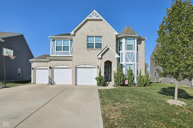 $475,000 | 1664 Woodside Circle, Franklin, IN 46131