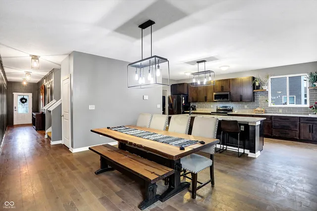 $475,000 | 1664 Woodside Circle, Franklin, IN 46131