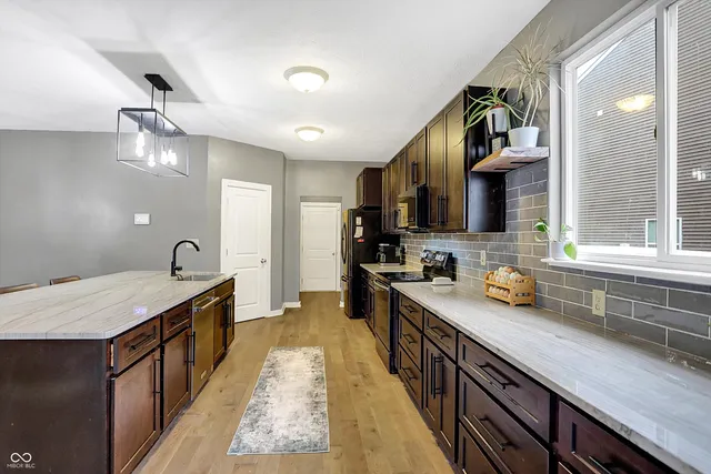 $475,000 | 1664 Woodside Circle, Franklin, IN 46131