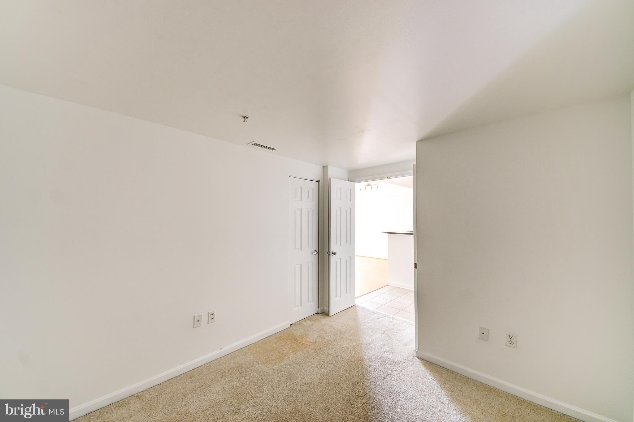 2726 Gallows Road, Unit 509 Vienna, VA 22180 - Photo 12 of 23 Den
