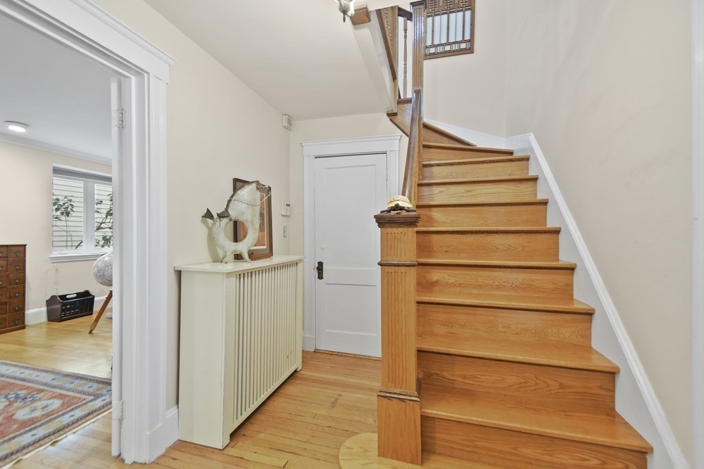 84 Overlook Road Arlington, MA 02474 - Photo 4 of 30