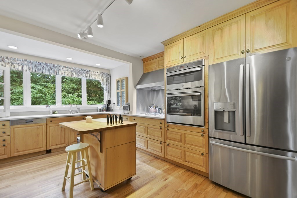 84 Overlook Road Arlington, MA 02474 - Photo 8 of 30