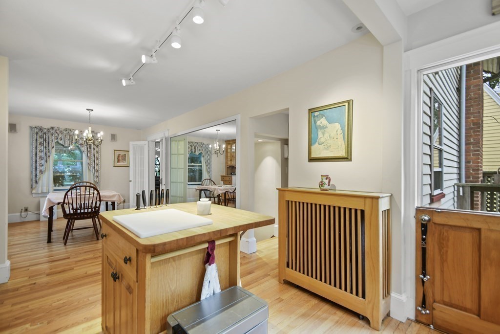 84 Overlook Road Arlington, MA 02474 - Photo 9 of 30