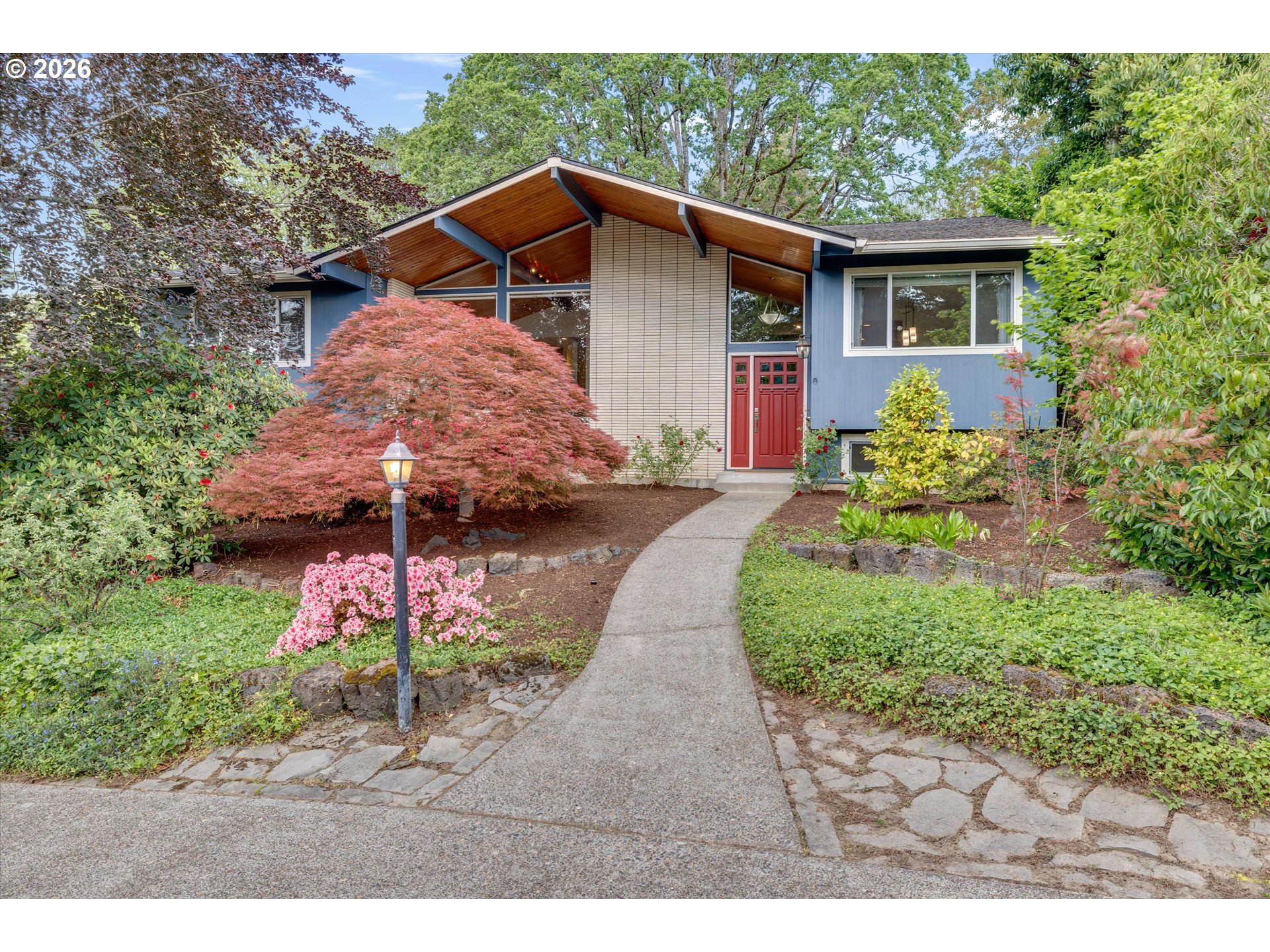 6435 Southwest 90th Avenue Portland, OR 97223 - Photo 1 of 38