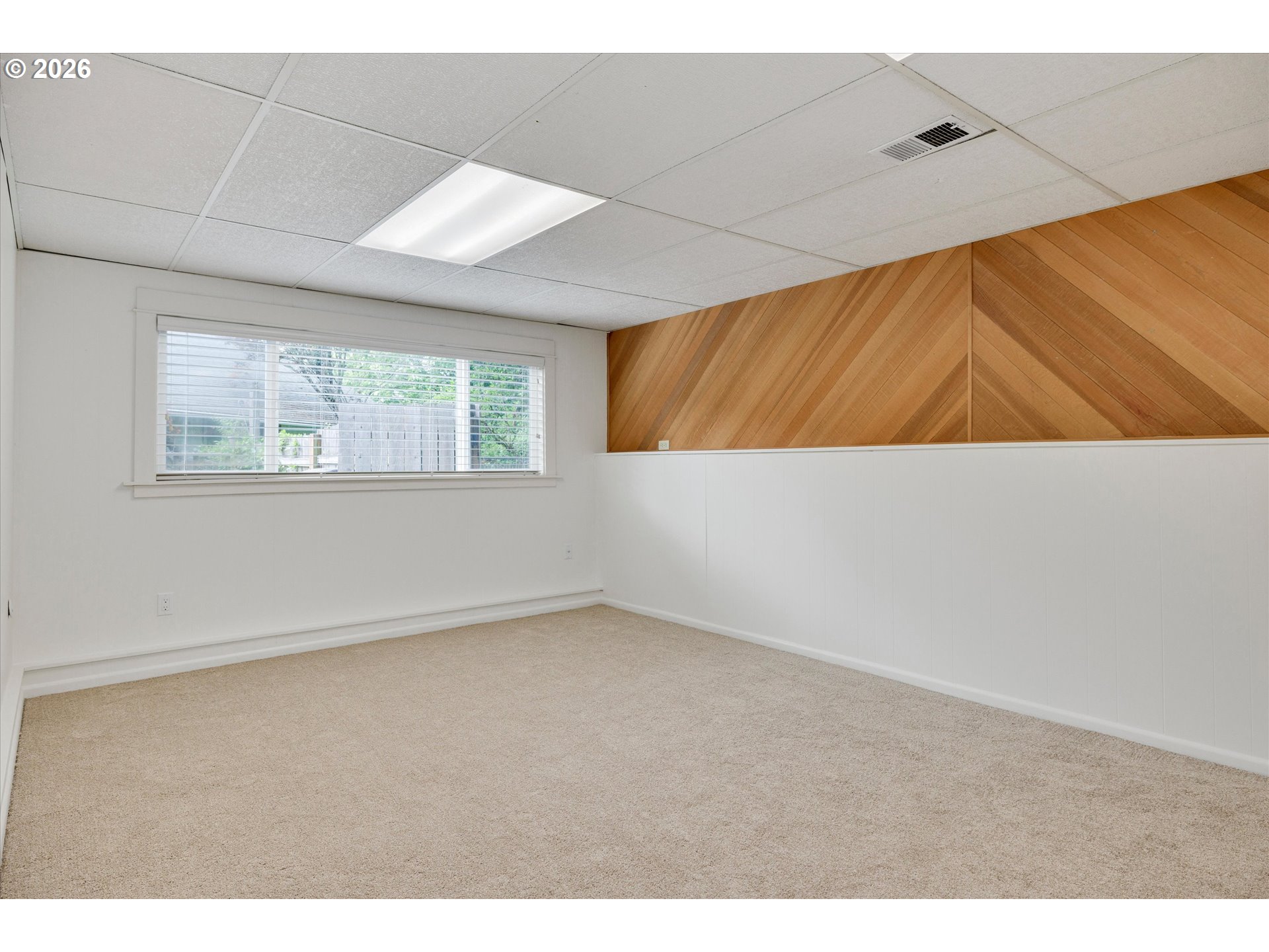 6435 Southwest 90th Avenue Portland, OR 97223 - Photo 22 of 38