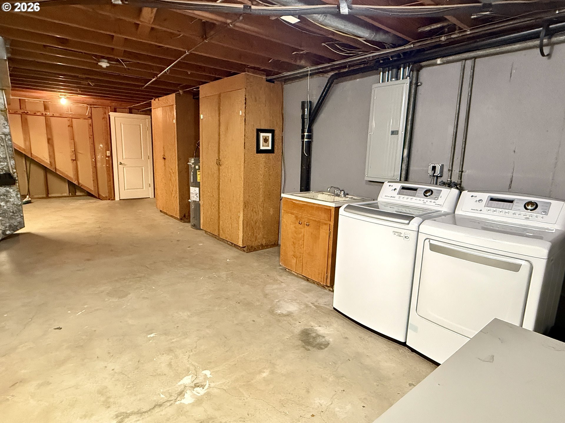 6435 Southwest 90th Avenue Portland, OR 97223 - Photo 30 of 38 Utility Room