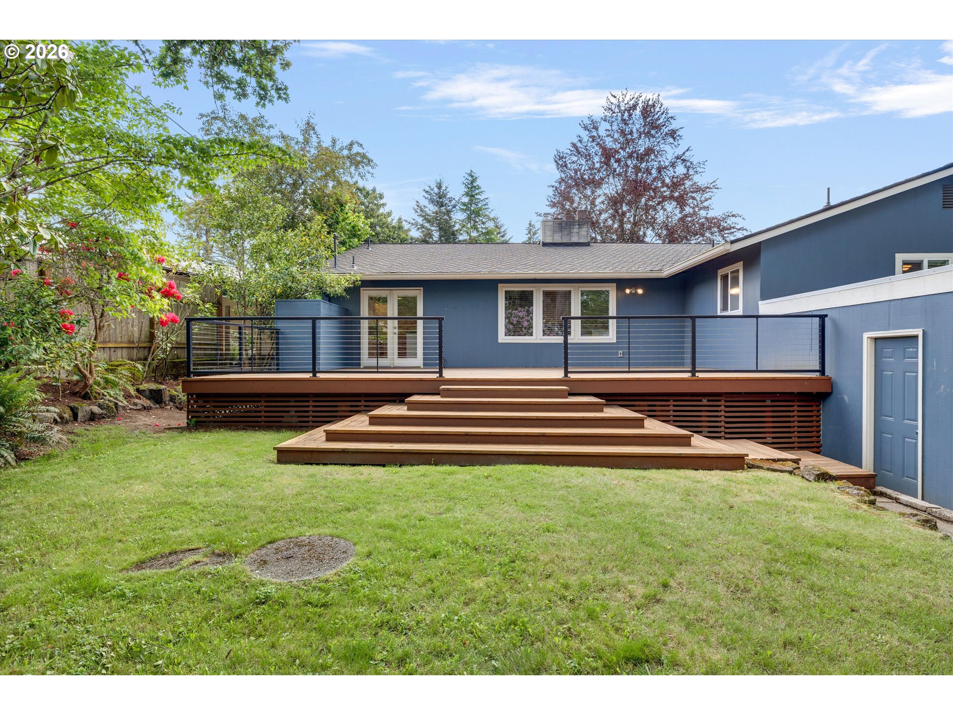 6435 Southwest 90th Avenue Portland, OR 97223 - Photo 33 of 38 Deck
