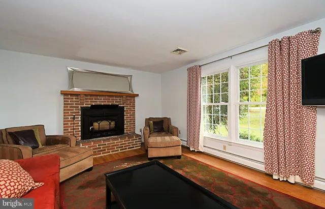 $450,000 | 704 Old Swede Road, Douglassville, PA 19518