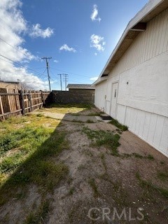 16366 Walnut Street Hesperia, CA 92345 - Photo 6 of 34