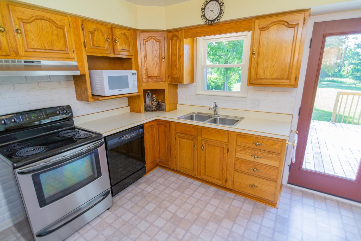 5204 Valley Ridge Road Cincinnati, OH 45247 - Photo 11 of 39 Gallery Image 11