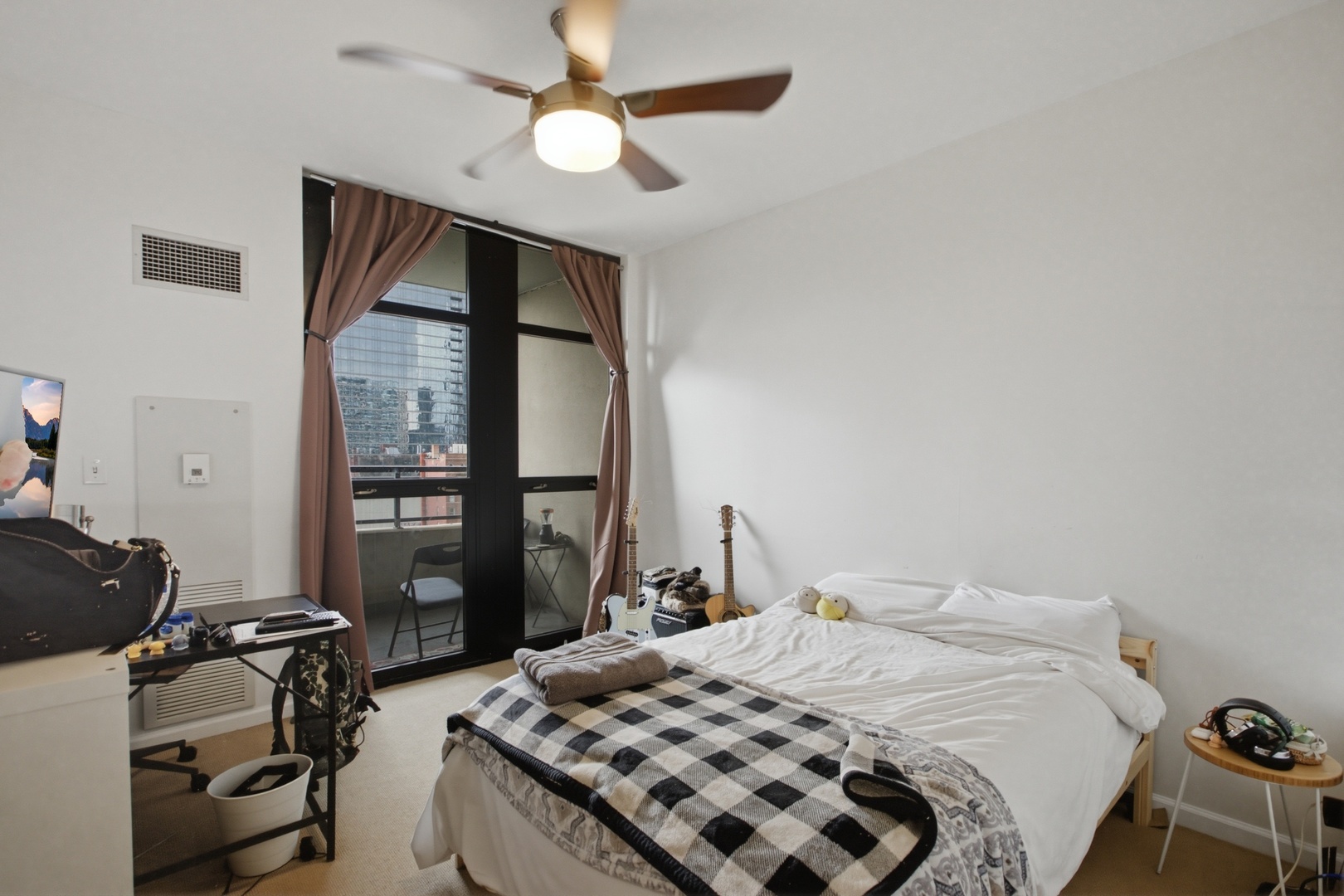 1255 South State Street, Unit 901 Chicago, IL 60605 - Photo 7 of 11