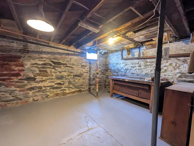 $349,900 | 56 Woodland Street, Claremont, NH 03743