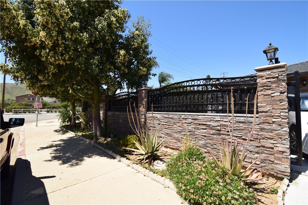6795 30th Street Riverside, CA 92509 - Photo 2 of 47