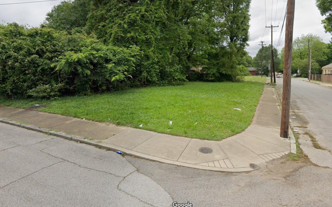 801 Cella Street Memphis, TN 38114 - Photo 2 of 2 a view of a backyard