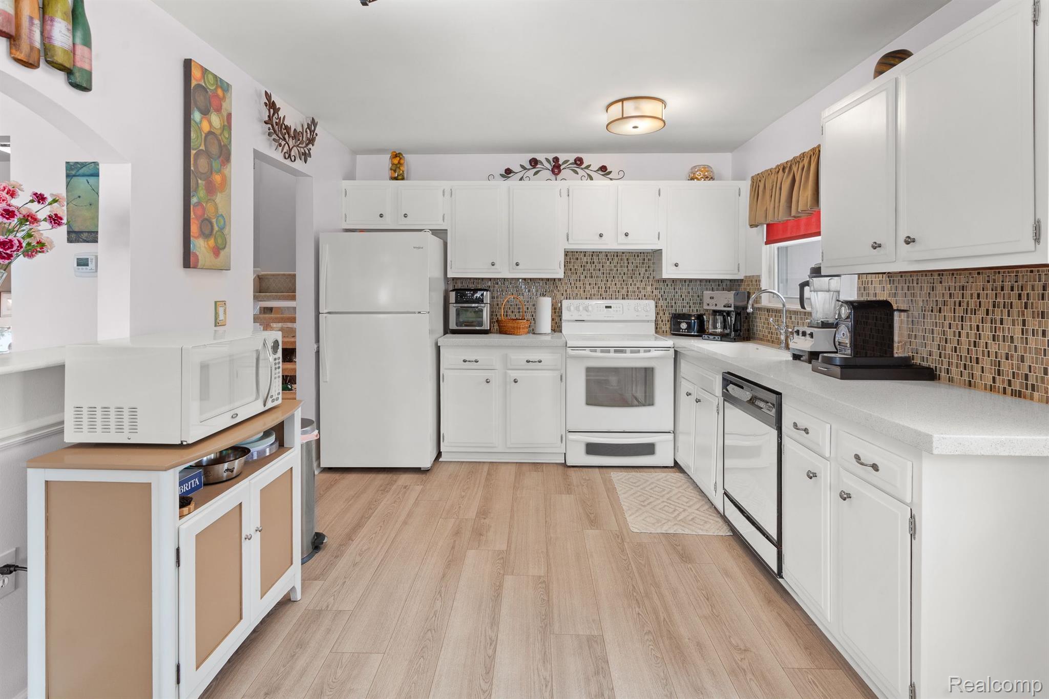 40570 Village Wood Road Novi, MI 48375 - Photo 13 of 32 Gallery Image 13