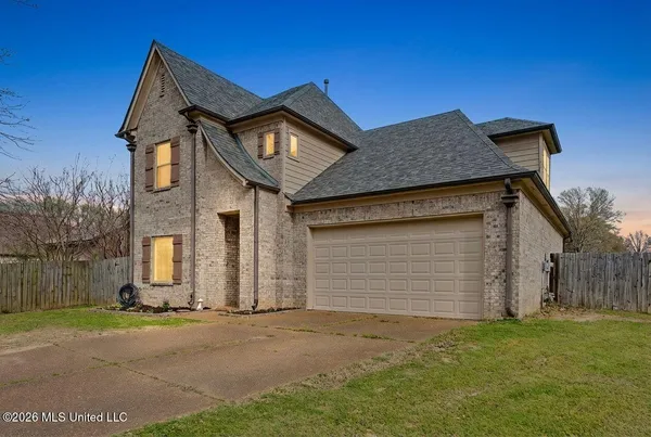$329,900 | 9450 Stone Point Drive, Olive Branch, MS 38654