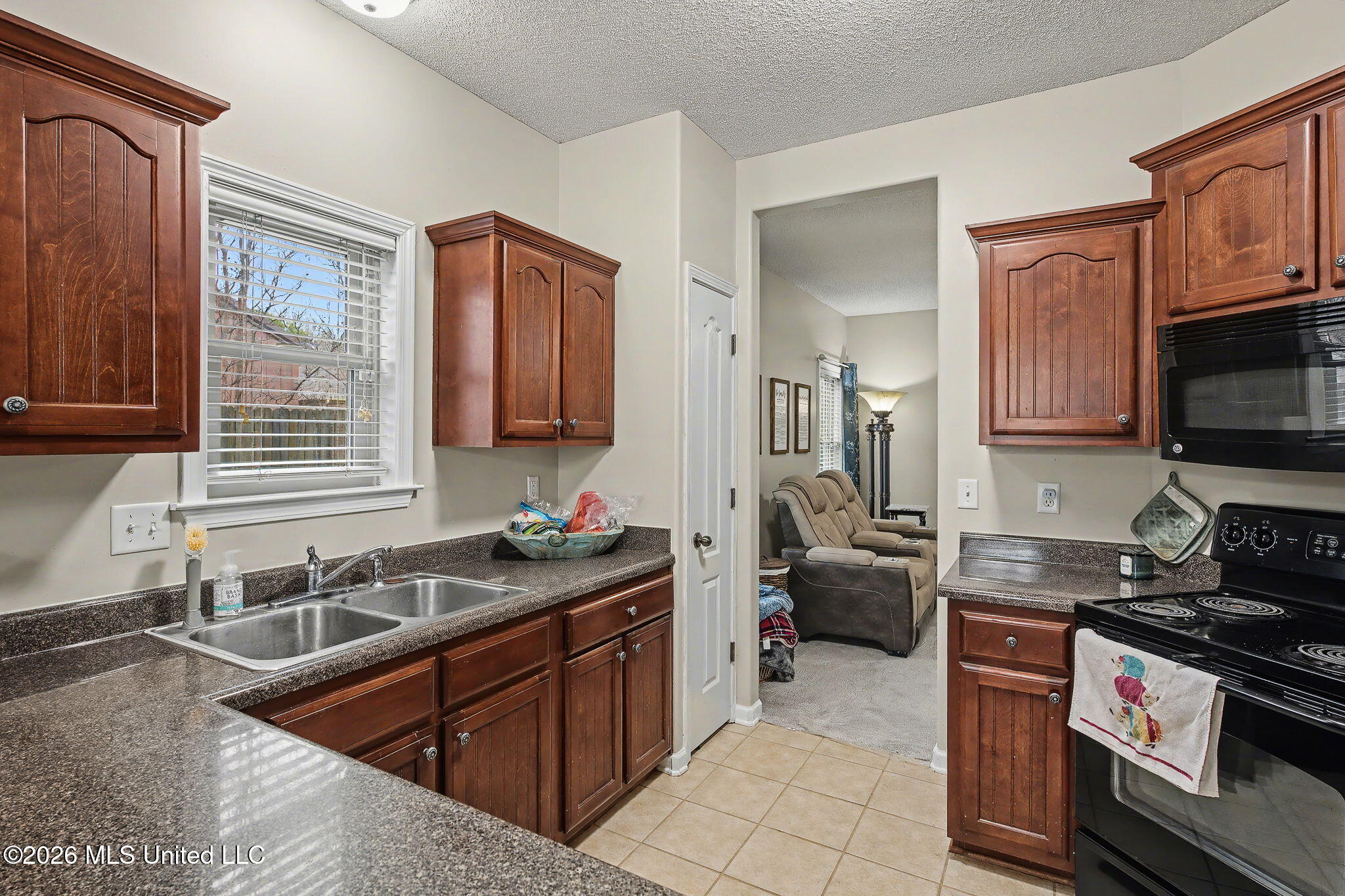 9450 Stone Point Drive Olive Branch, MS 38654 - Photo 14 of 47 15-web-or-mls-9450 Stone Point Dr-14