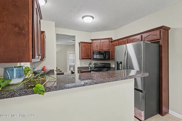 $329,900 | 9450 Stone Point Drive, Olive Branch, MS 38654