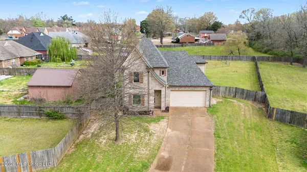 $329,900 | 9450 Stone Point Drive, Olive Branch, MS 38654