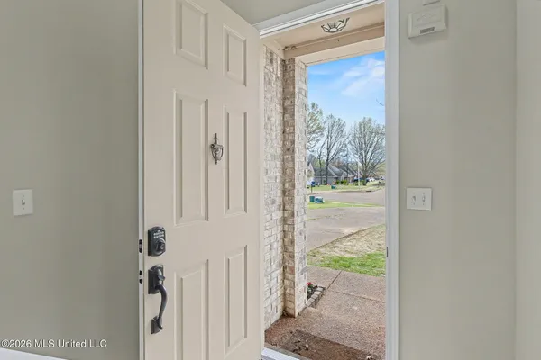 $329,900 | 9450 Stone Point Drive, Olive Branch, MS 38654