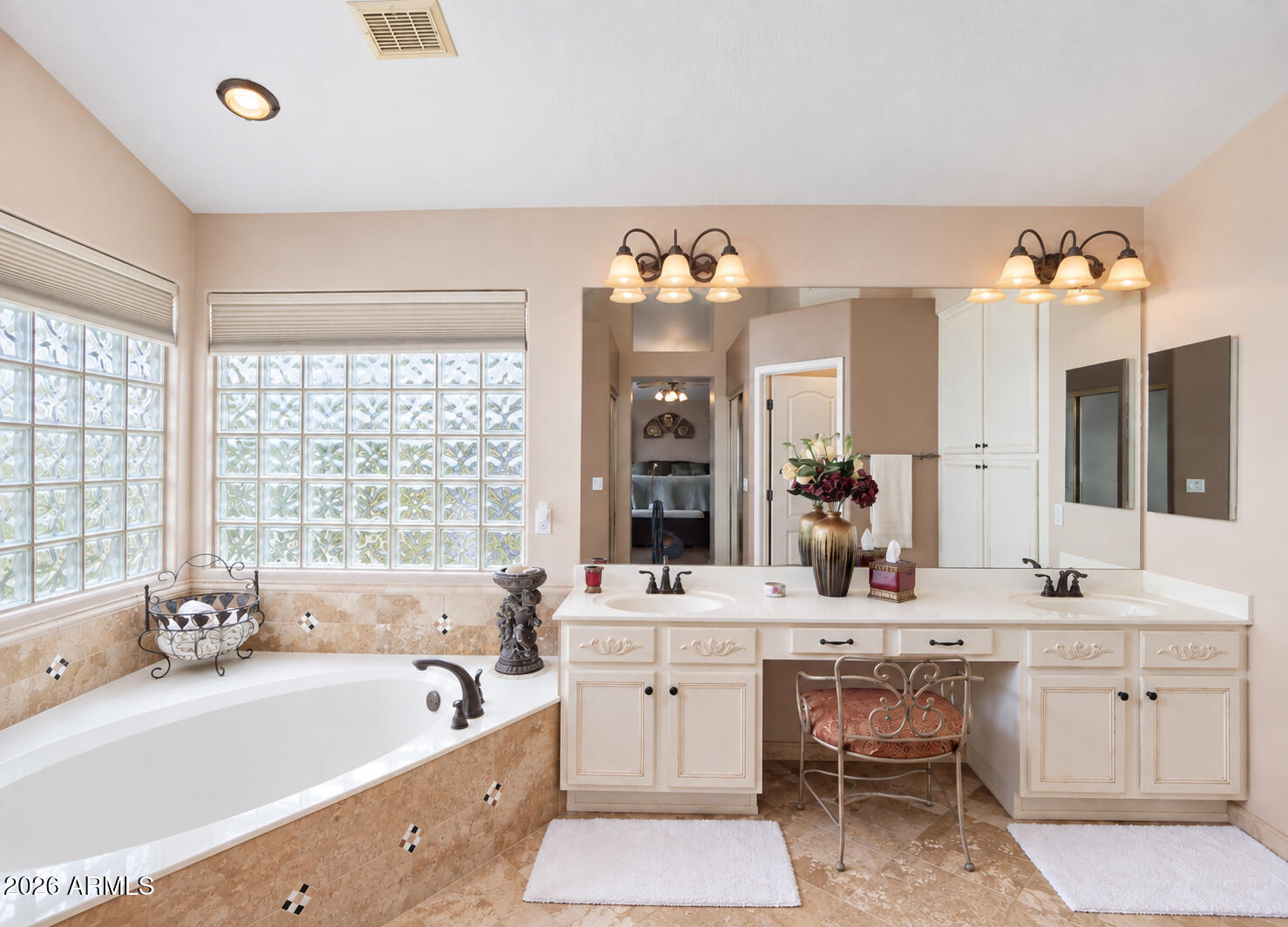 1826 East Mineral Road Gilbert, AZ 85234 - Photo 44 of 68 MineralRd00032