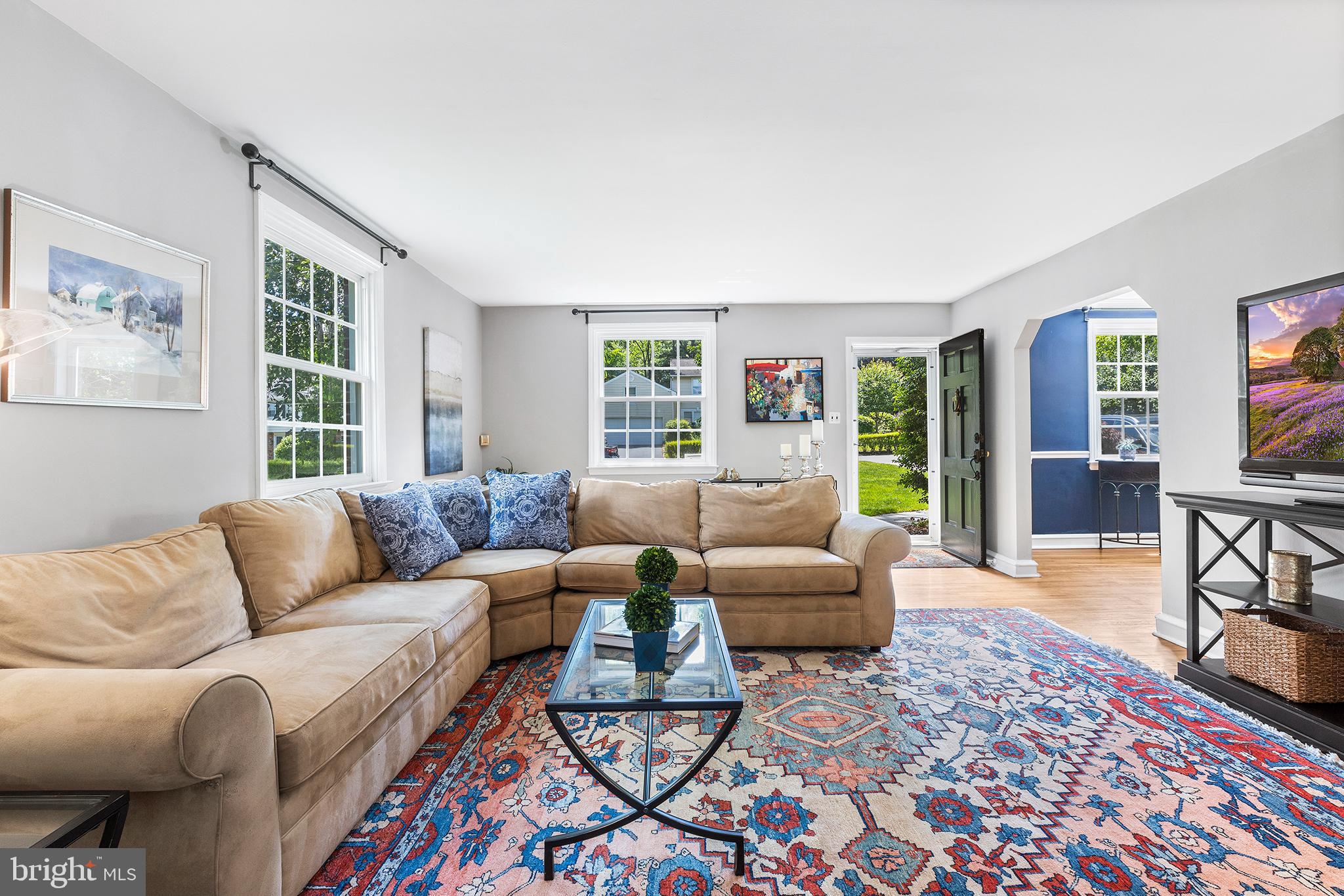 231 Sunset Road Wayne, PA 19087 - Photo 5 of 31 Living/ Great Room