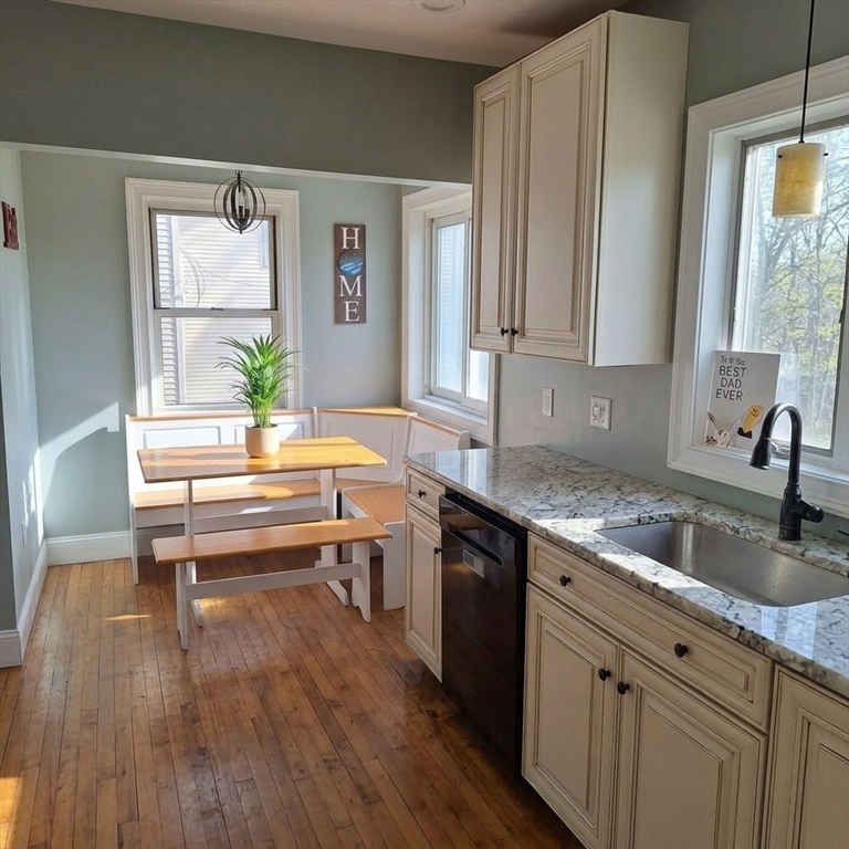 83 Chestnut Street Gardner, MA 01440 - Photo 4 of 27