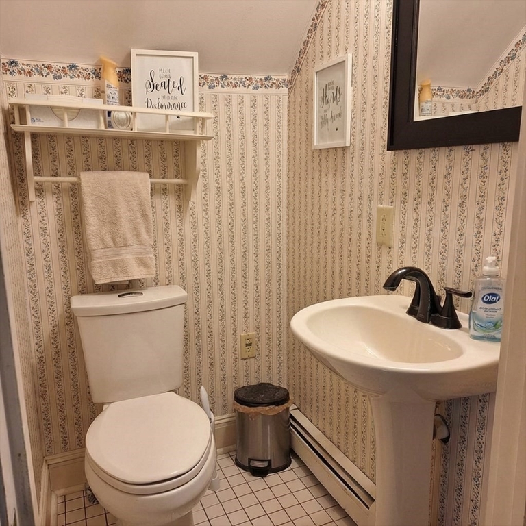 83 Chestnut Street Gardner, MA 01440 - Photo 8 of 27