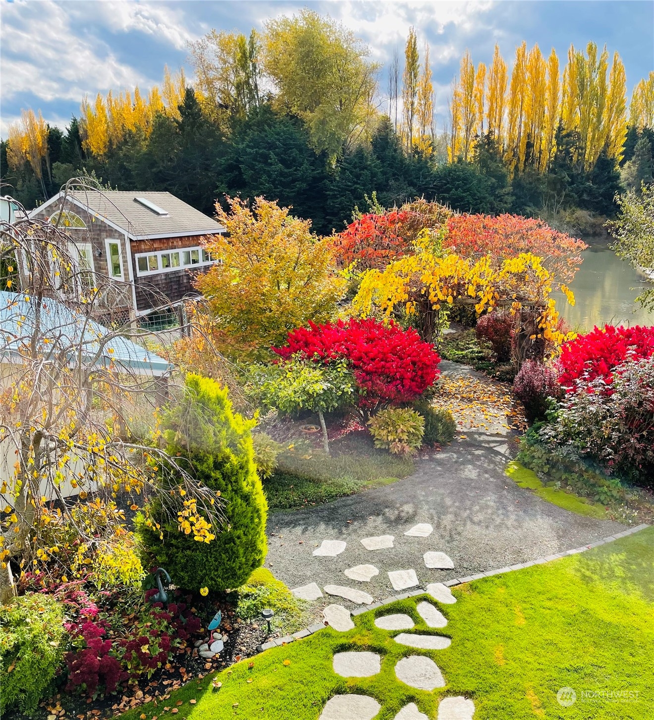 872 3 Crabs Road Sequim, WA 98382 - Photo 32 of 40 Gallery Image 32