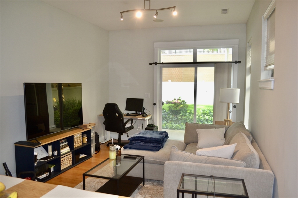 31 Wheeler Street, Unit 104 Cambridge, MA 02138 - Photo 2 of 13
