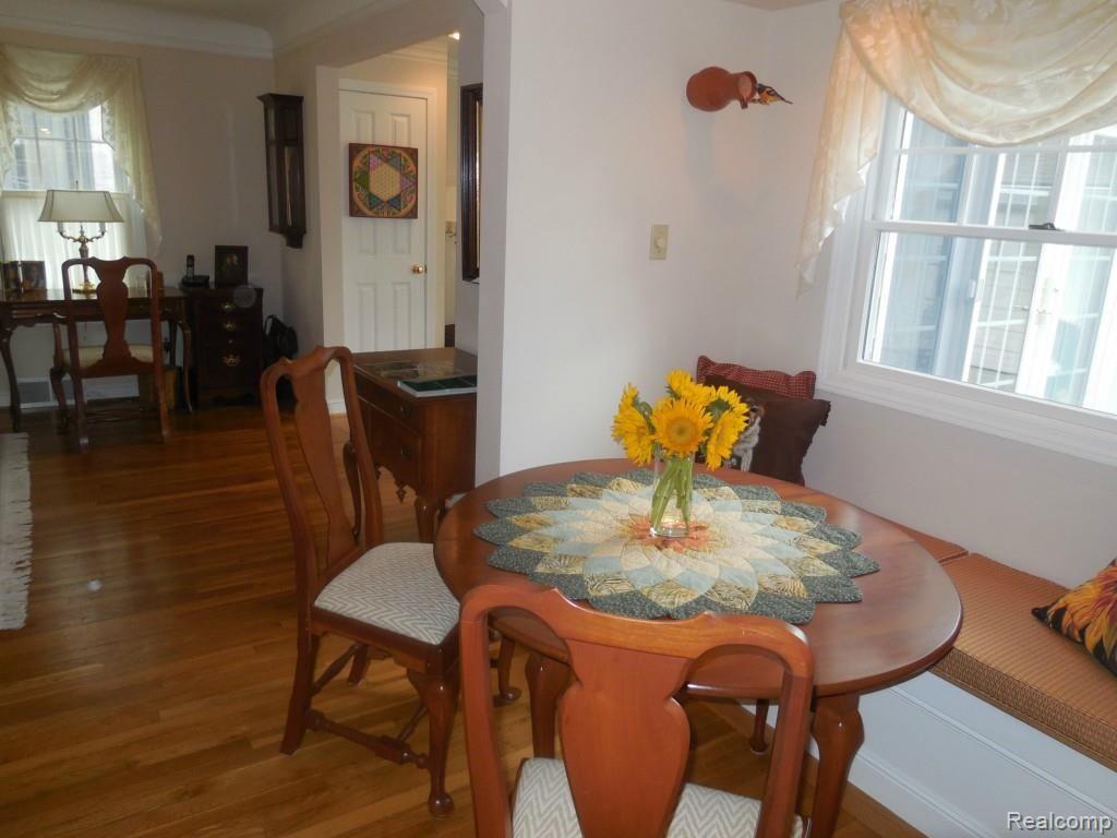 172 Moran Road Grosse Pointe, MI 48236 - Photo 8 of 30 010.jpg