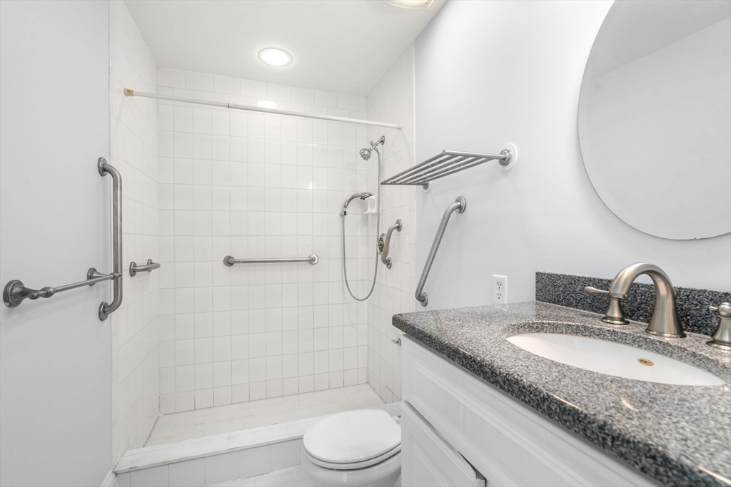 63 Garden Road, Unit G2 Wellesley, MA 02481 - Photo 14 of 22