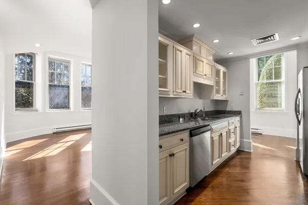 $1,195,000 | 63 Garden Road, Unit G2, Wellesley, MA 02481