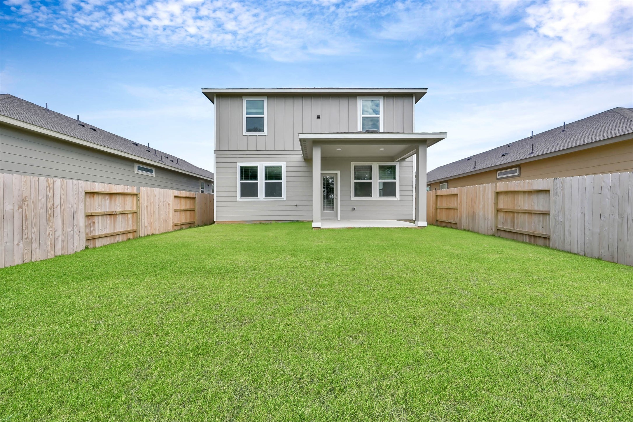 213 Harper Ridge Drive Montgomery, TX 77316 - Photo 34 of 34 a front view of house with yard and green space