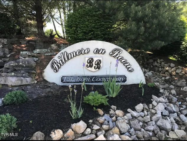 $300,000 | 1036 Biltmore Place, Unit 3, Piney Flats, TN 37686