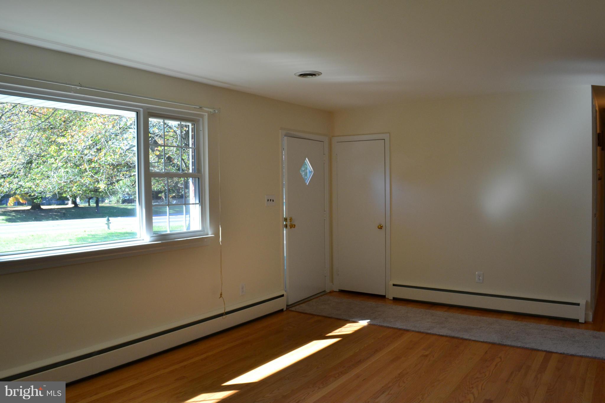 1730 Briggs Chaney Road Silver Spring, MD 20905 - Photo 3 of 30 Living Room