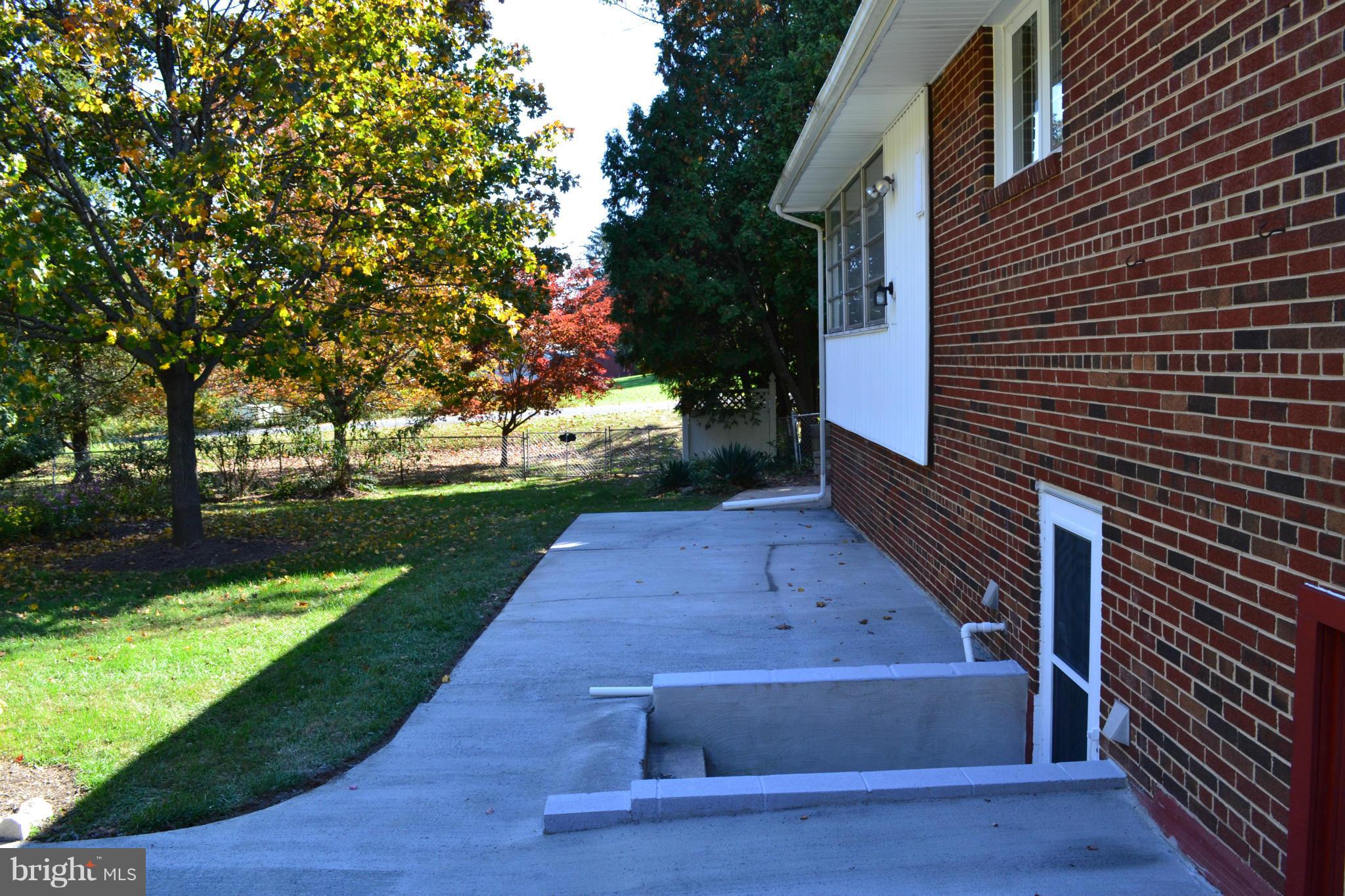 1730 Briggs Chaney Road Silver Spring, MD 20905 - Photo 26 of 30 Exterior (Rear)