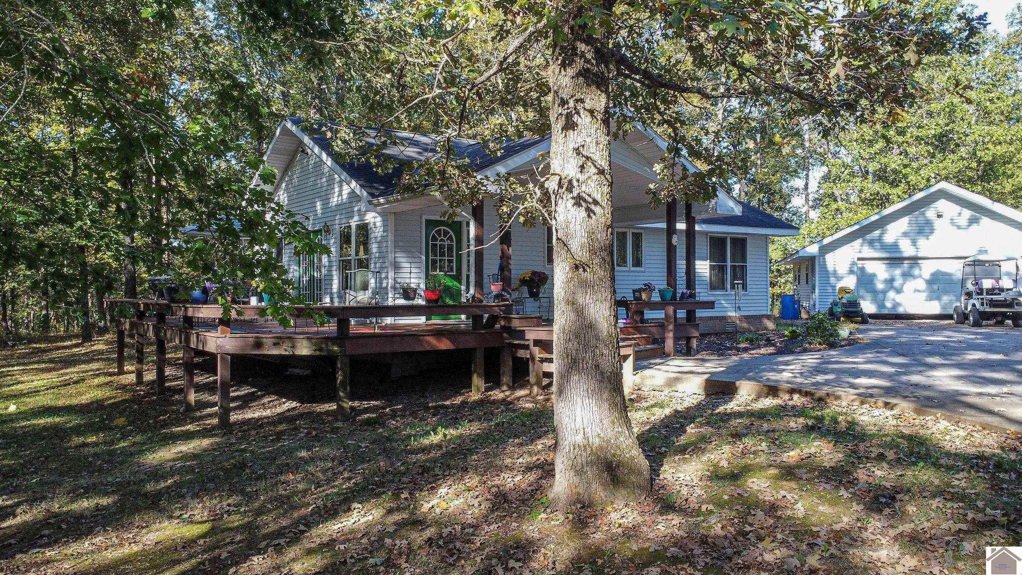 255 Paddle Wheel Road Gilbertsville, KY 42044 - Photo 3 of 30 Photo 3
