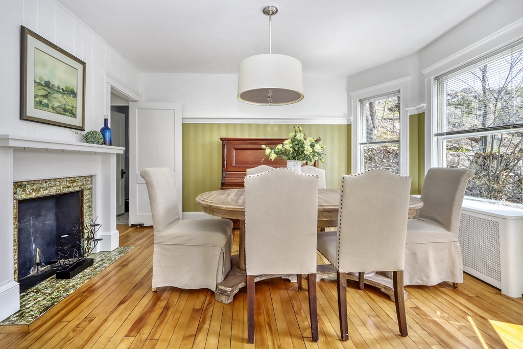 37 Nowell Road Melrose, MA 02176 - Photo 8 of 40 Gallery Image 8