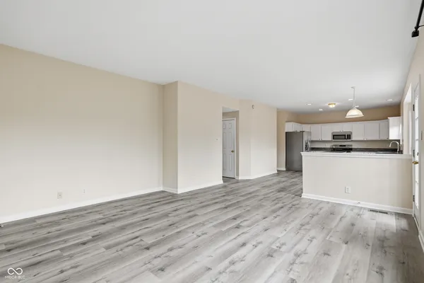 $2,800 | 4091 Huntsman Drive, Zionsville, IN 46077