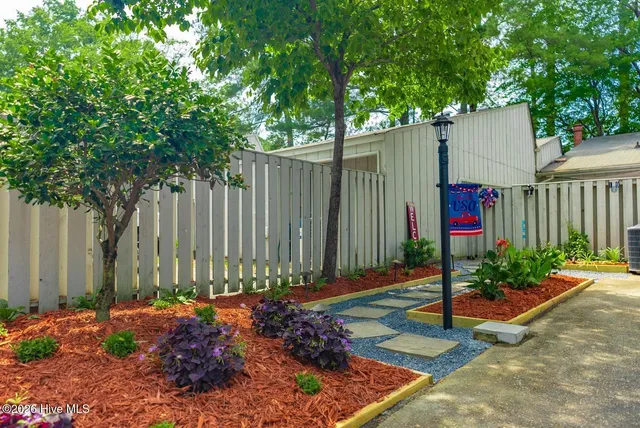 $2,100 | 109 Mallard Cove, Vass, NC 28394