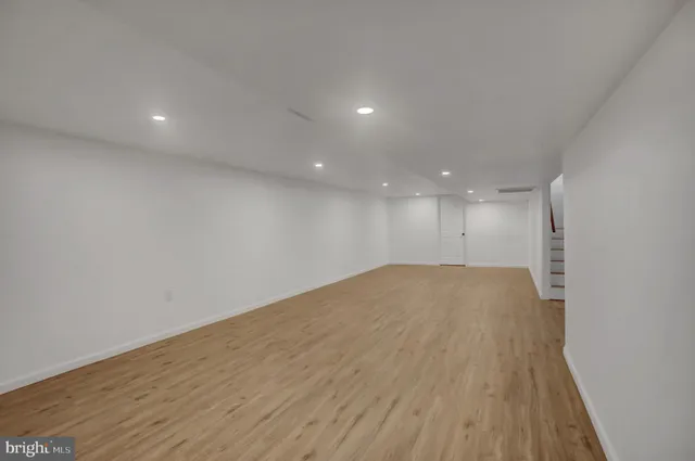 a view of empty room