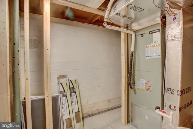 a view of walk in closet