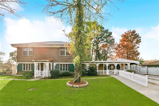 $385,000 | 1028 Farrington Drive, Marrero, LA 70072