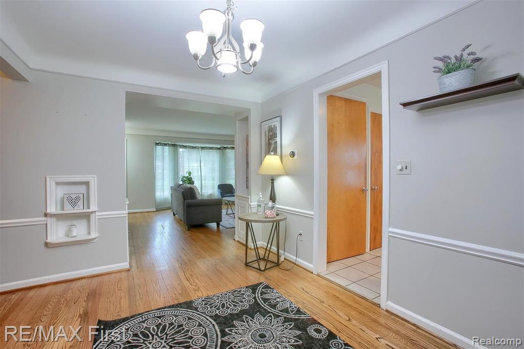 317 Ridgemont Road Grosse Pointe Farms, MI 48236 - Photo 6 of 20