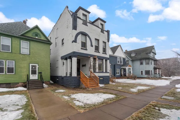 $369,900 | 1613 Hughitt Avenue, Superior, WI 54880