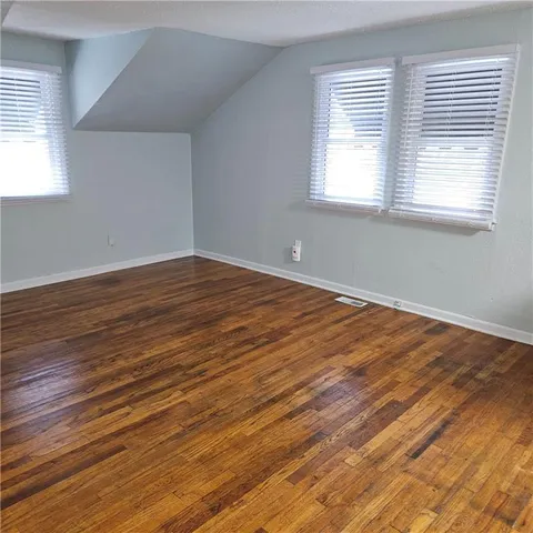 $230,000 | 2022 South Hedges Avenue, Independence, MO 64052