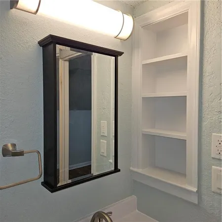 $227,900 | 2022 South Hedges Avenue, Independence, MO 64052