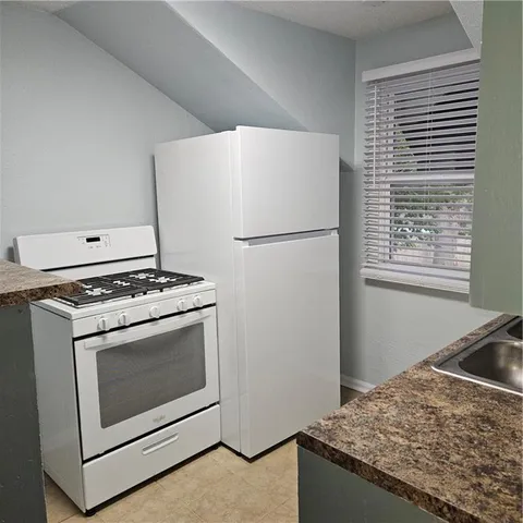 $230,000 | 2022 South Hedges Avenue, Independence, MO 64052